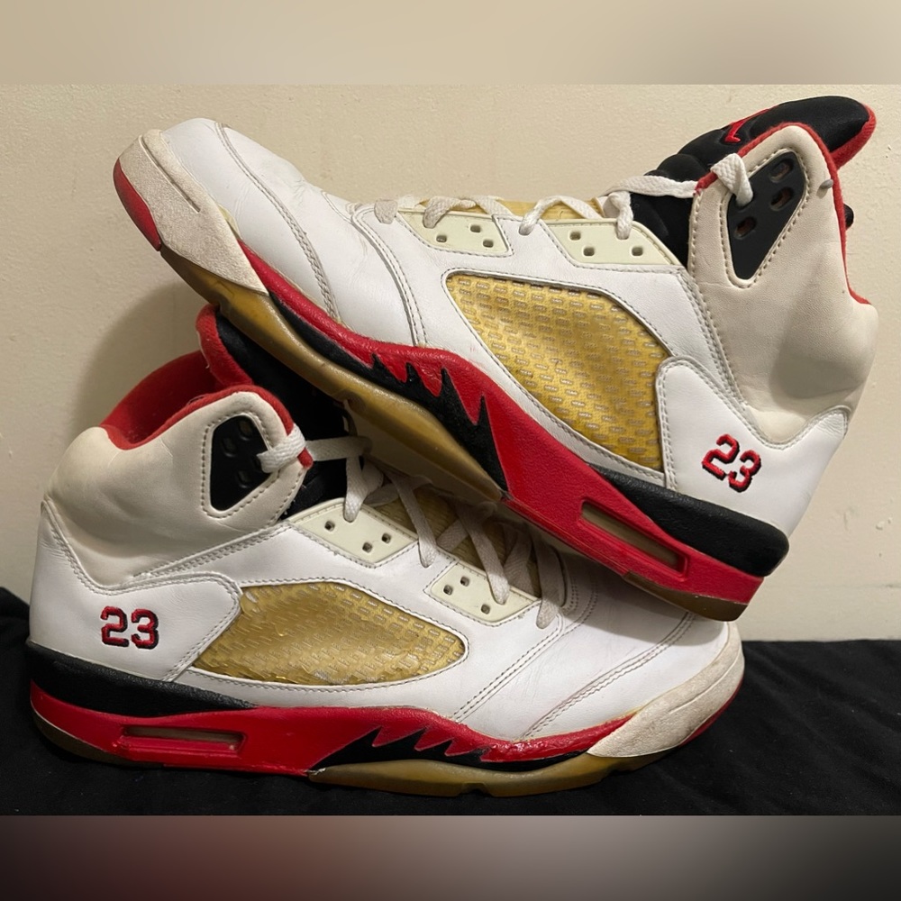 Air Jordan Fire Red 5 (2006)